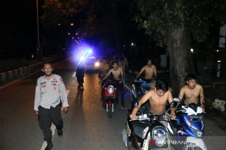 Satlantas Polres Banjarbaru amankan belasan motor balap liar