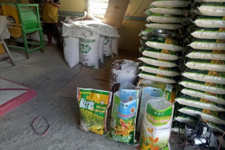 Pemkab Kubu Raya beli beras petani lokal