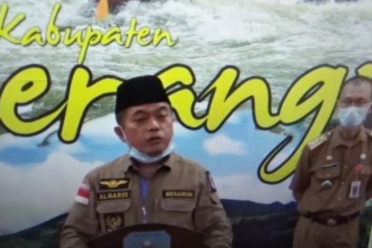 Bupati Merangin kirimkan madu dan racik daun sungkai untuk pasien positif