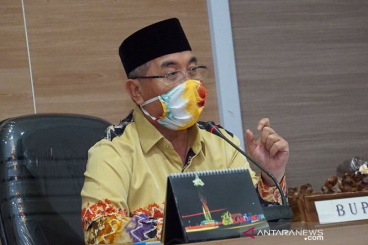 Bupati HSS : Penggiat sosial agar arif, jangan jadikan COVID-19 bahan candaan