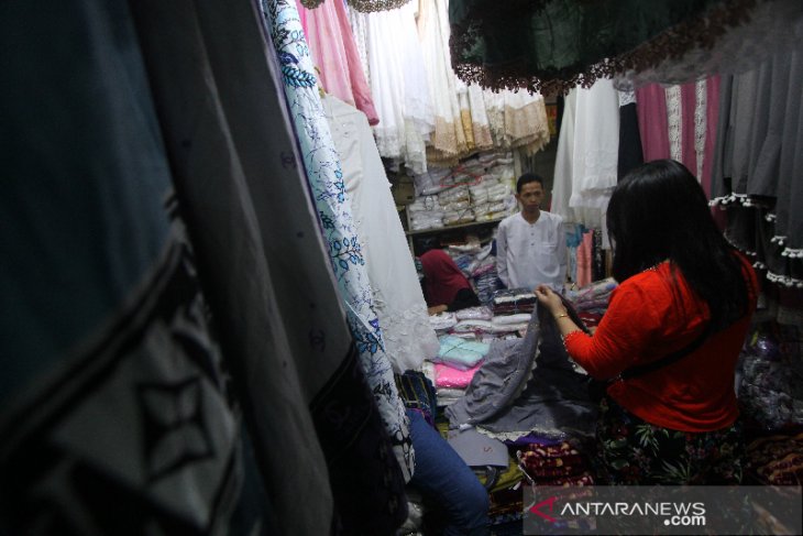 Penjualan Busana Muslim Saat Ramadhan