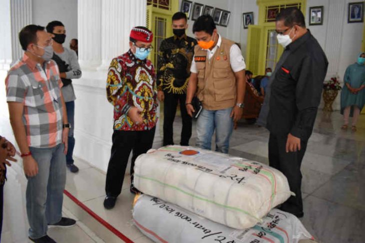 Bupati Cirebon Imron minta pengusaha bantu masyarakat terdampak COVID-19