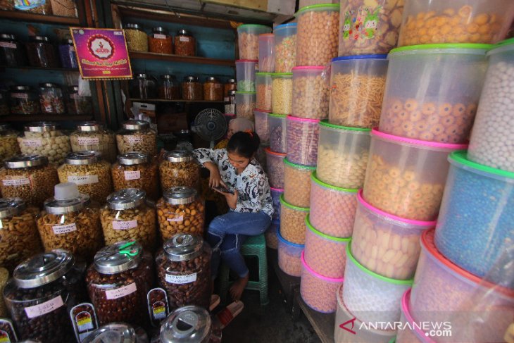 Penjualan Kue Kering Jelang Lebaran Anjlok