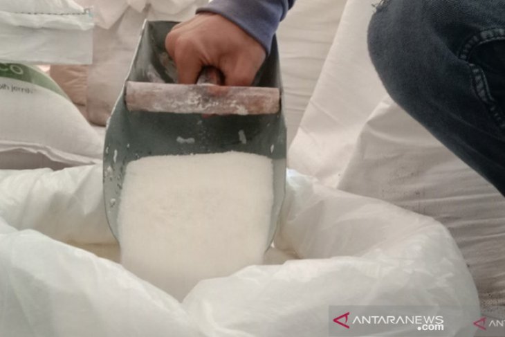 Harga gula pasir di pasar daring Rp14.900 per kilogram
