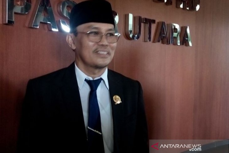 Jon Kenedi: Pansus COVID-19 tunggu usulan fraksi