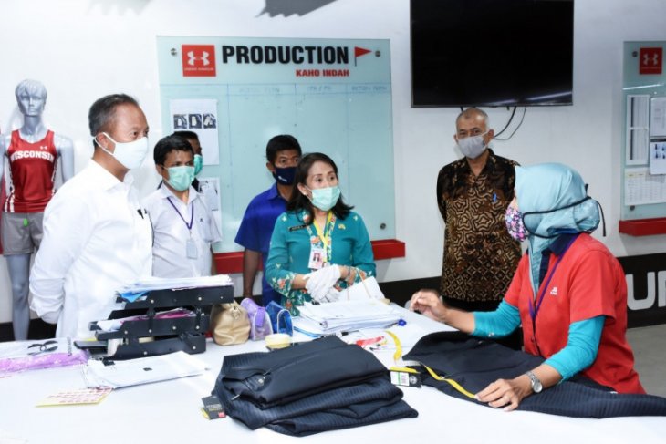 Menperin sidak kepatuhan industri saat PSBB