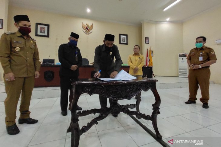 Advertorial - DPRD HST sahkan Raperda Bea perolehan hak atas tanah dan bangunan