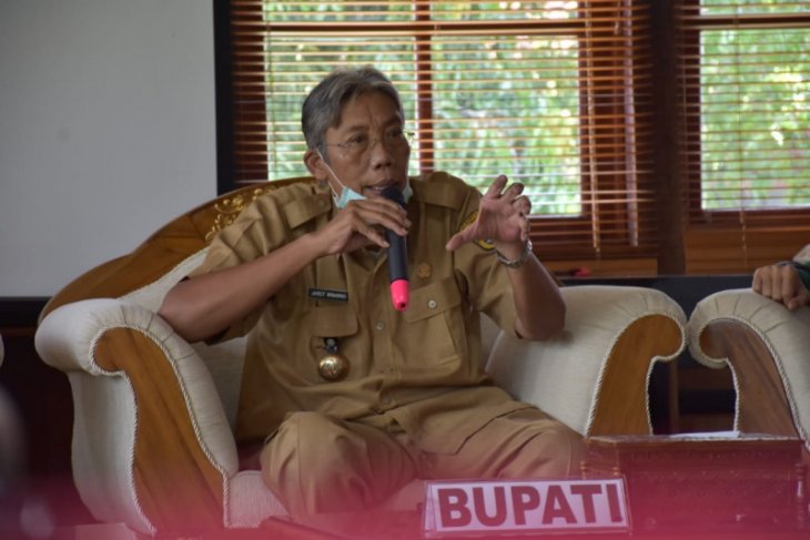 Shalat Idul Fitri di Sintang tergantung zona sebaran COVID-19