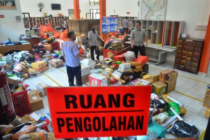 Pengiriman paket barang meningkat