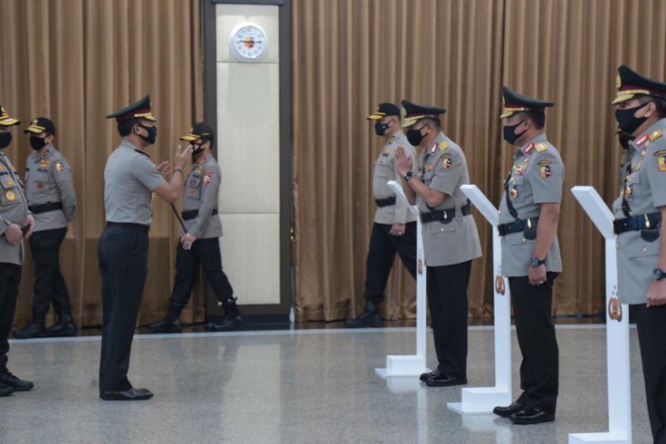 Kapolri Idham pimpin kenaikan pangkat 77 pati Polri hari ini