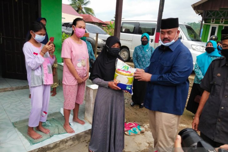 Pemkab Kukar Salurkan 2.154 Paket Sembako di Loa Janan