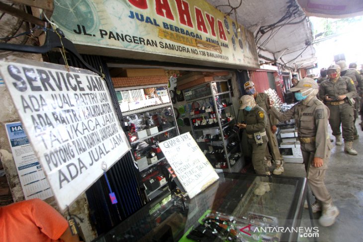 Patroli Penerapan Aturan PSBB Di Kota Banjarmasin