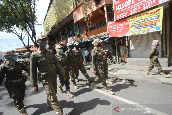 Patroli Penerapan Aturan PSBB Di Kota Banjarmasin