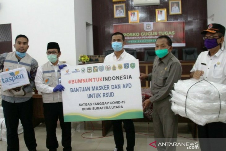 PT Taspen serahkan APD ke GTP2 COVID-19 Pematangsiantar