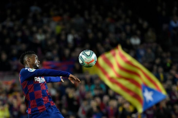 Bek Barcelona Nelson Semedo ingin gabung Manchester City