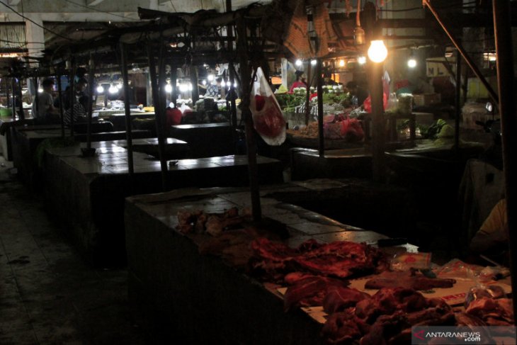 Tujuh pedagang daging sapi ditolak RS jalani