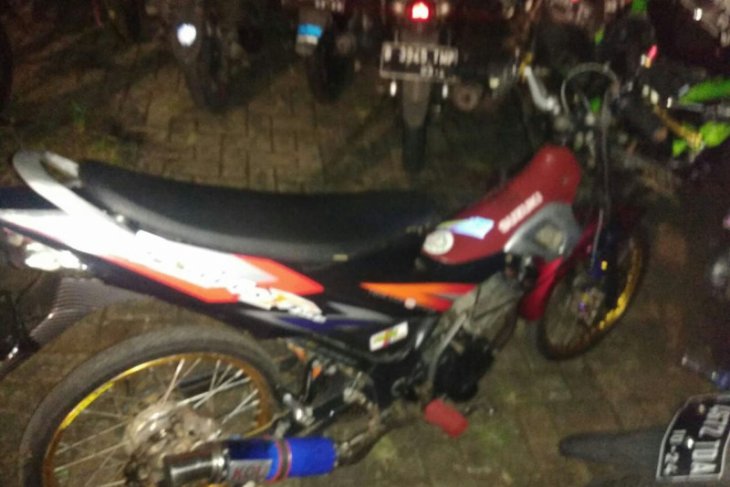 Pendorong gerobak sampah tewas ditabrak motor di Jakarta Timur