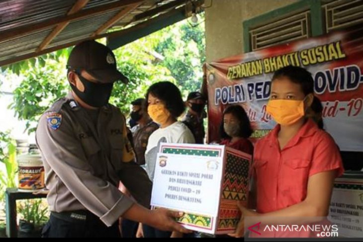 Polres Bengkayang kembali berikan bantuan sembako