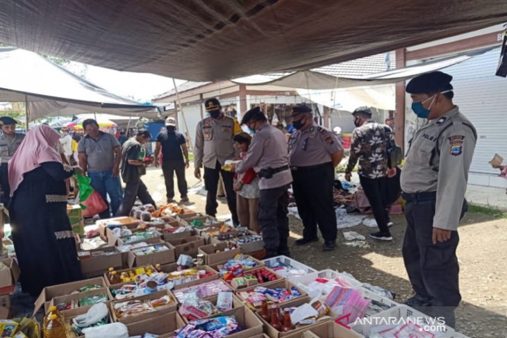 Kapolres cek harga pasar dan ketersediaan kebutuhan pokok