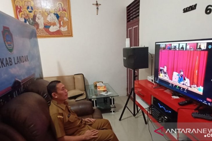 Pemkab Landak mulai salurkan BLT DD kepada masyarakat