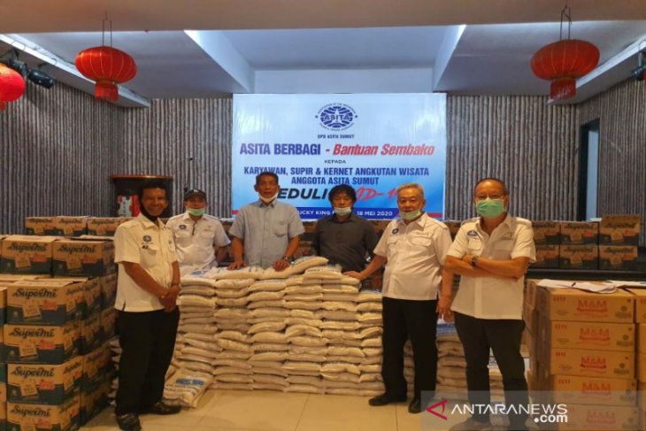 Asita Sumut bagi sembako untuk pekerja terdampak COVID-19
