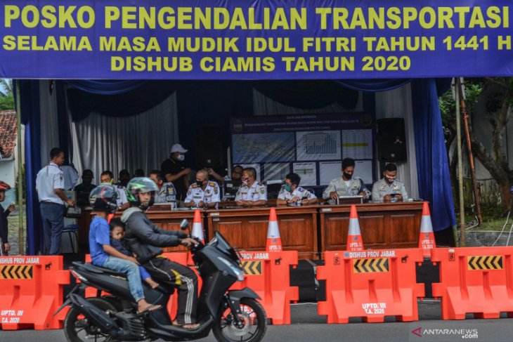 Polda Jabar larang mudik lokal di wilayah Bandung Raya