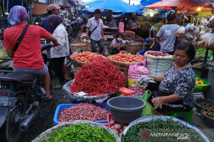 Berikut harga kebutuhan pokok di Pematangsiantar, sayur dan daging umumnya stabil