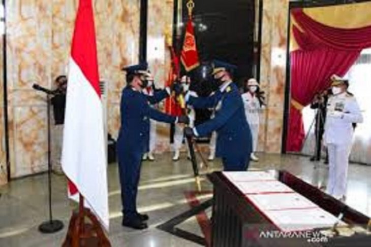 Presiden Jokowi lantik Marsekal TNI Fadjar Prasetyo sebagai KSAU