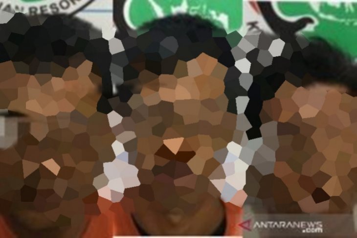 Polres HST berhasil tangkap tiga tersangka kasus narkotika di Desa Matang Ginalon