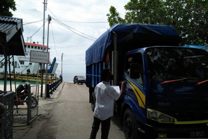 Tiga pelabuhan penyeberangan di Pulau Ambon sepi penumpang
