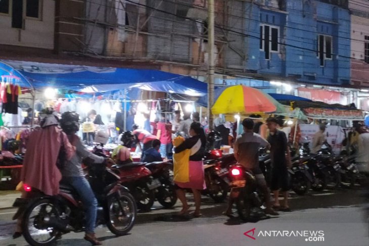 Pasar tradisional di Bengkulu ramai pembeli