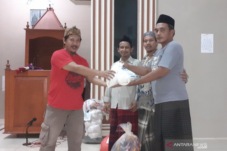 DKM Al Ikhlas TMI Kota Serang mulai distribusikan ZIS