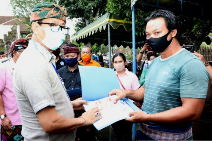 Pemkab Badung pastikan penyaluran bantuan sosial tepat sasaran