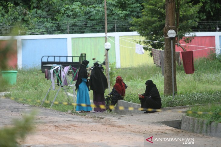 Gedung Karantina Khusus Kasus Positif COVID-19