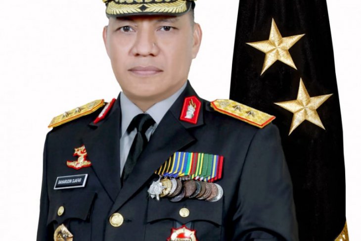Kapolda Maluku ingatkan shalat idul fitri tetap di rumah
