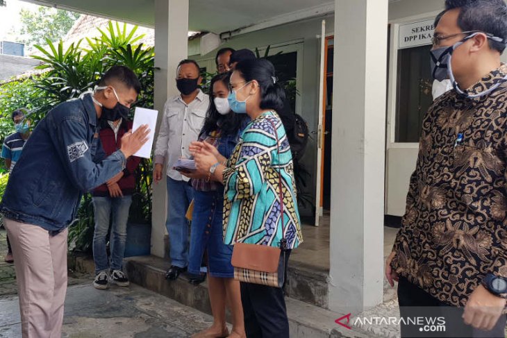 Alumni Undip bantu uang saku mahasiswa tidak mudik