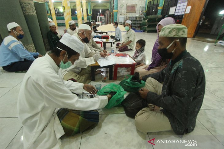 Penyaluran Zakat Fitrah