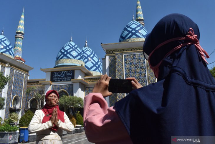 Pembuatan Video Ucapan Idul Fitri di Tengah Pandemi COVID-19