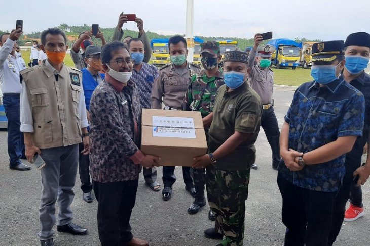 Pemprov Sumut salurkan 15.870 paket sembako di Labusel