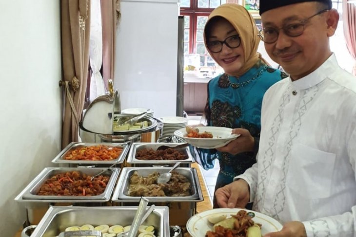 Edi Rusdi Kamtono rayakan Lebaran di rumah