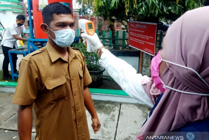 Aceh Barat terapkan protokol kesehatan saat silaturahmi bersama ribuan ASN