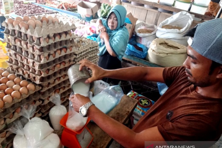 Harga sembako usai Lebaran di Aceh Barat bergerak naik