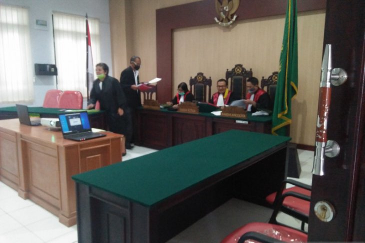 Hakim PN Ambon vonis terdakwa kasus pembalakan liar 25 tahun penjara