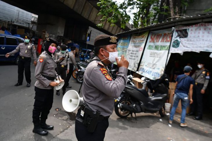 Sosialisasi protokol kesehatan menuju normal baru