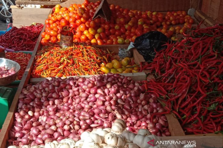 Harga bawang merah di pasar Ambon Rp60.000Kg