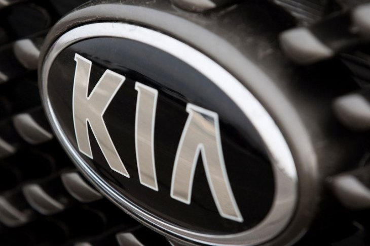 Kia Rio hybrid dengan transmisi cerdas hadir beberapa bulan lagi