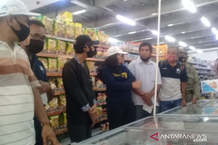 Toko swalayan harus miliki izin edar penjualan daging