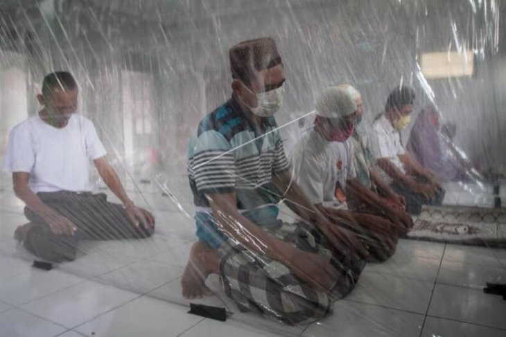 Persiapan menghadapi normal baru di masjid