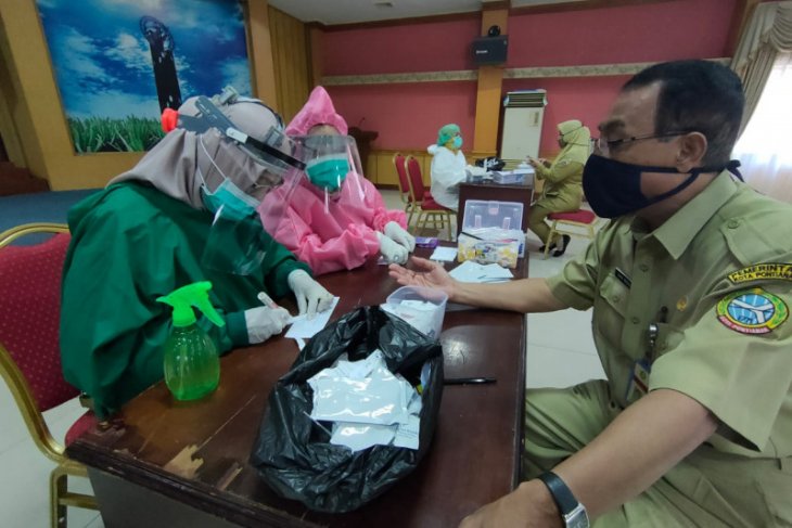 Sebanyak 430 ASN Pemkot Pontianak jalani rapid test