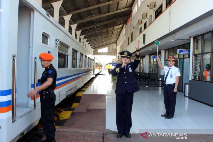 Masyarakat umum sudah bisa naik KA luar biasa